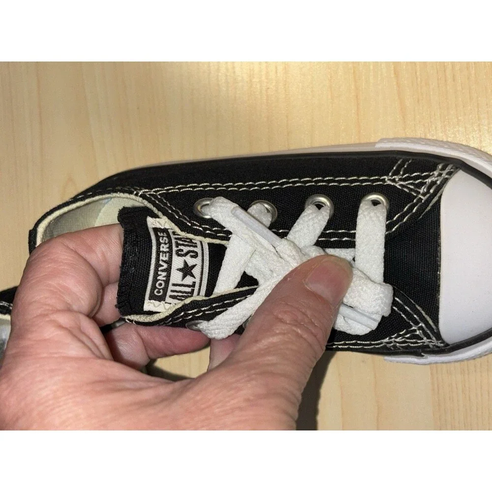 New Converse Infant Child Black Low Top Chucks Size 6 Retail $30